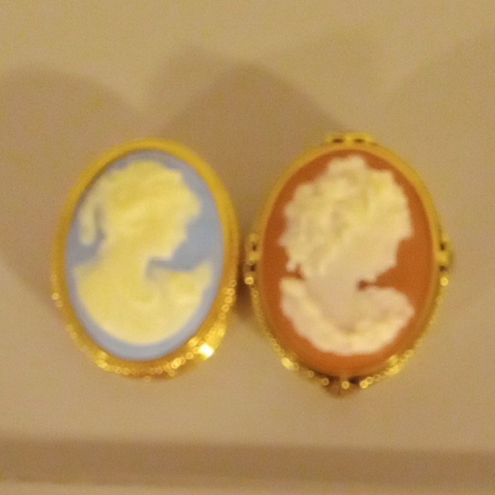 Elegant Estee Lauder Cameo Solid Perfume Compacts